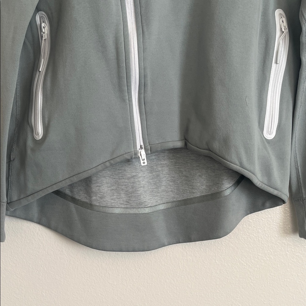 Nike Sportswear Tech Fleece Full-Zip Cape Hoodie - Picture 8 of 8